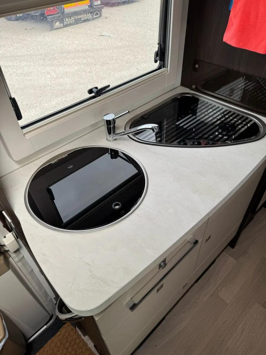 Cocina Benimar Sport 340 UP